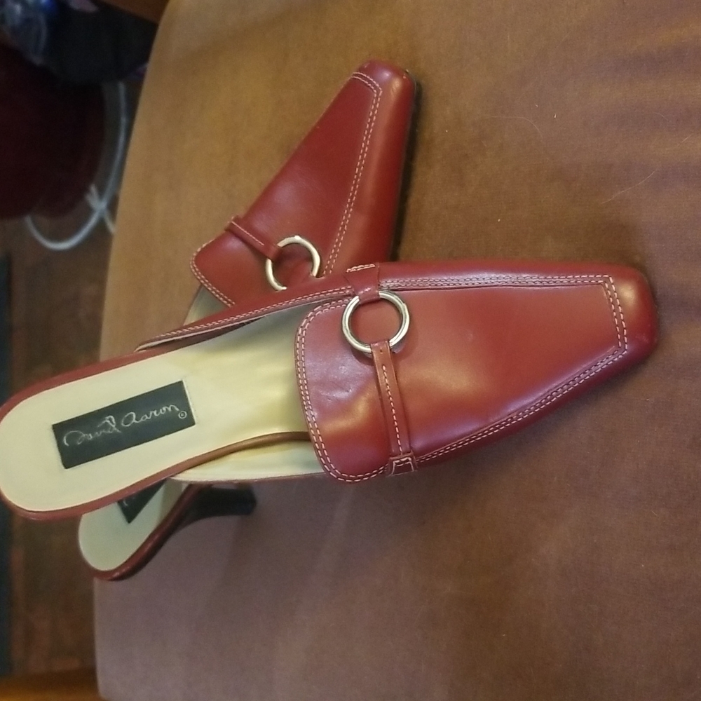 Slip on healed shoes